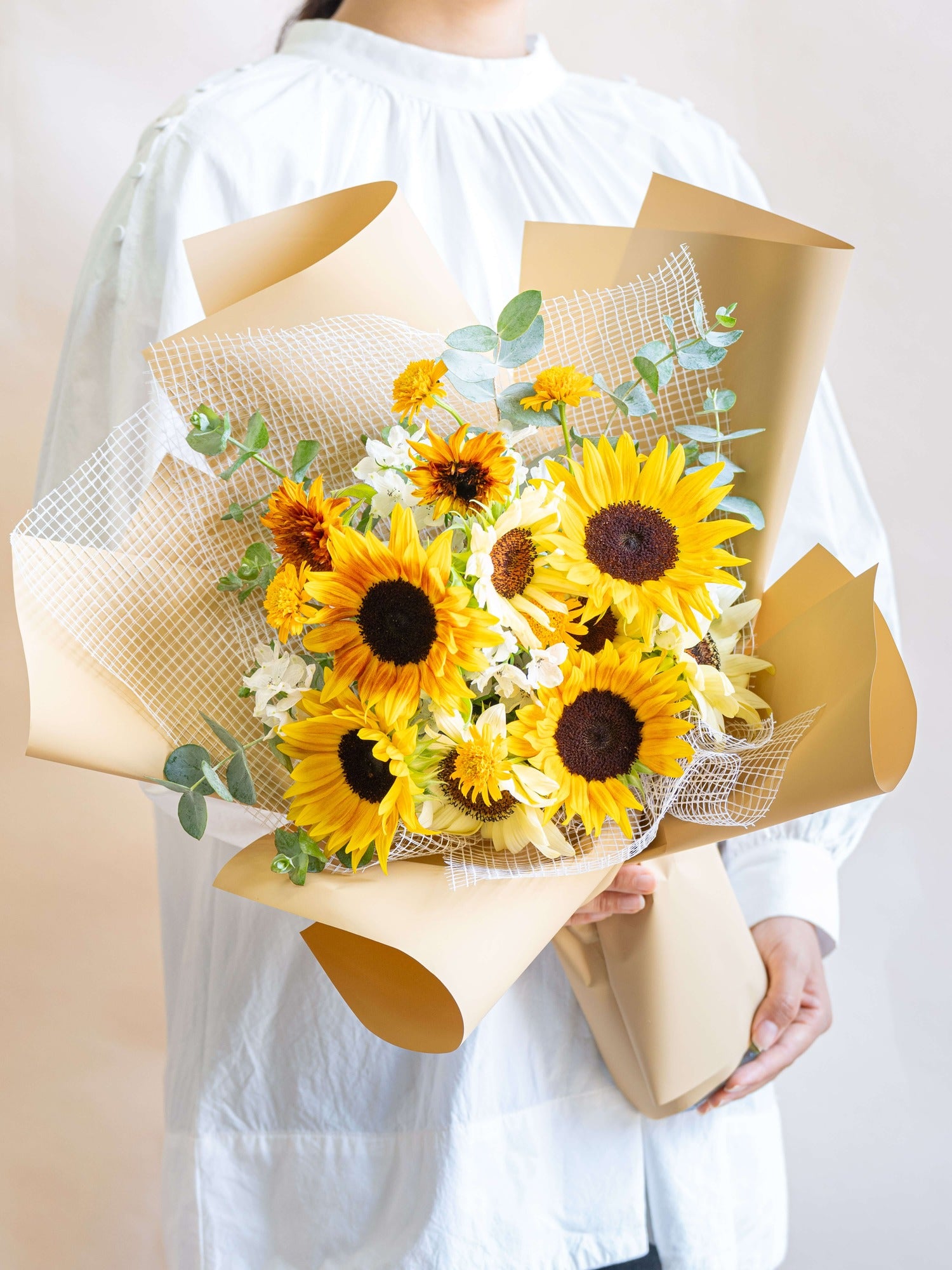 【7月の誕生花】いつもと違ったひまわりの花束 L