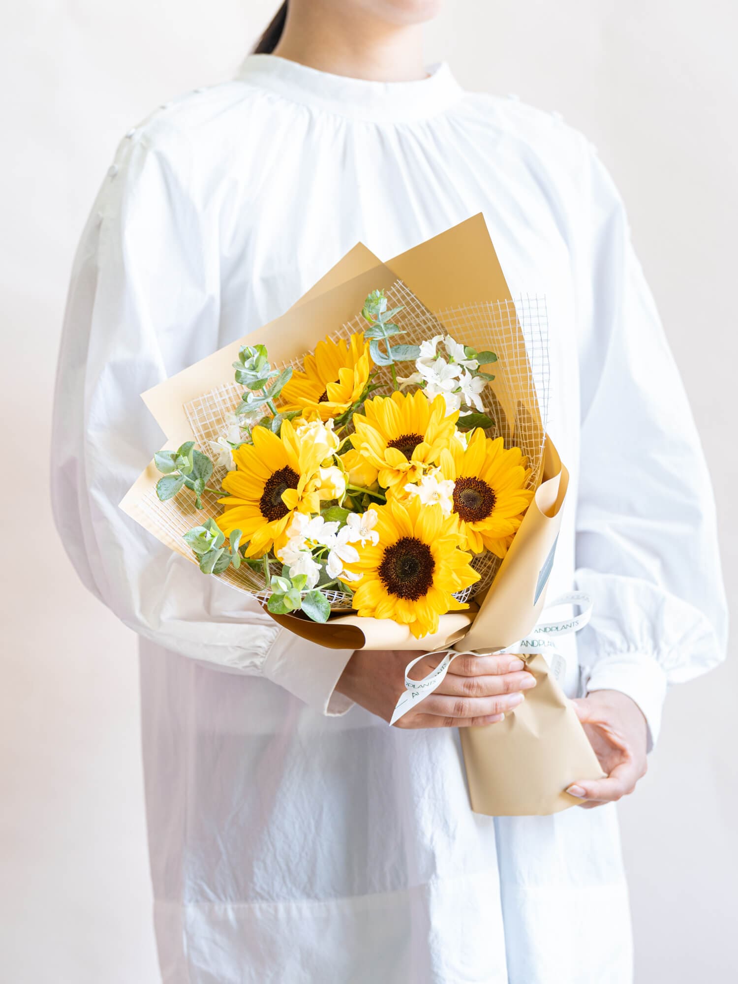 【7月の誕生花】ひまわりと小花の可憐なブーケ S